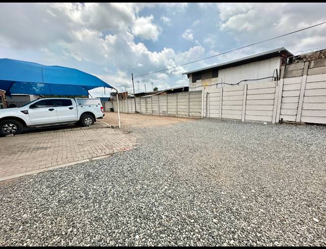 M² BUSINESS CENTRE FOR SALE IN ANNADALE